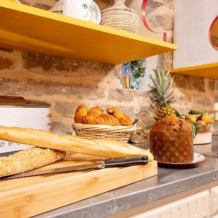 Octroi Saint-Jacques Bed & Breakfast Бон Екстериор снимка