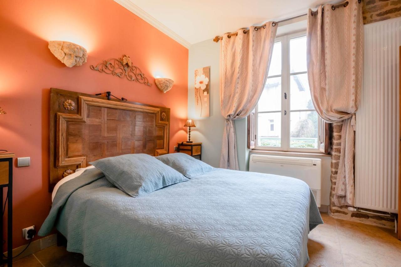 Octroi Saint-Jacques Bed & Breakfast Бон Екстериор снимка