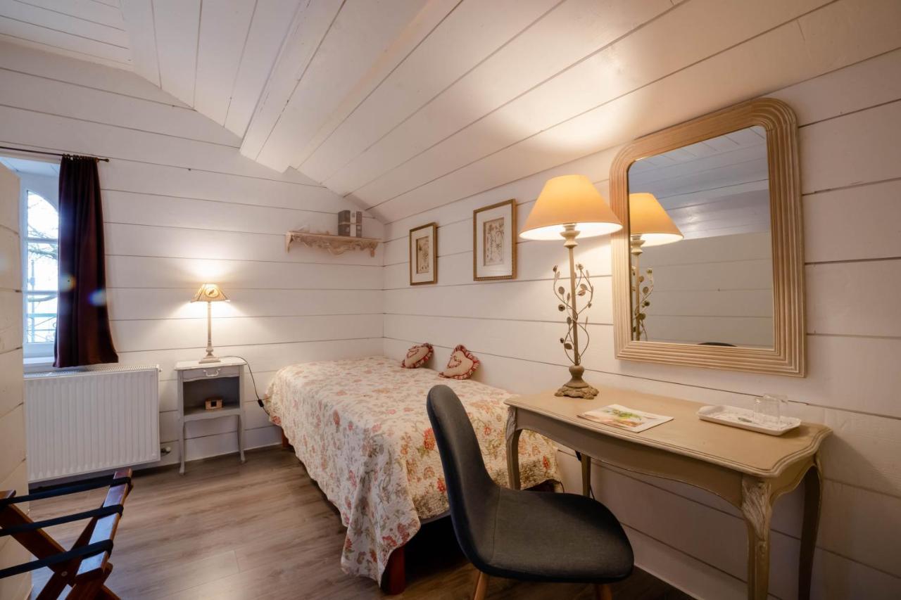Octroi Saint-Jacques Bed & Breakfast Бон Екстериор снимка