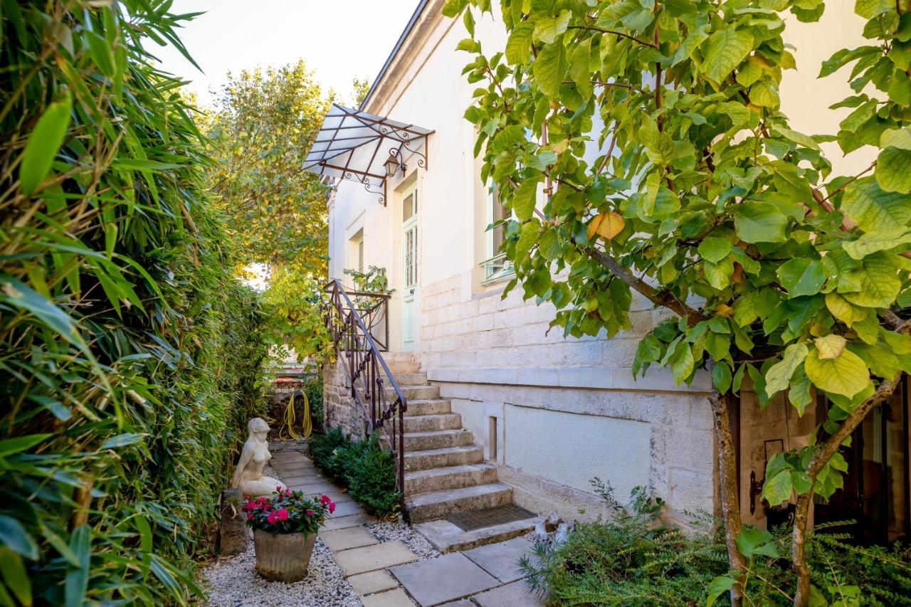 Octroi Saint-Jacques Bed & Breakfast Бон Екстериор снимка